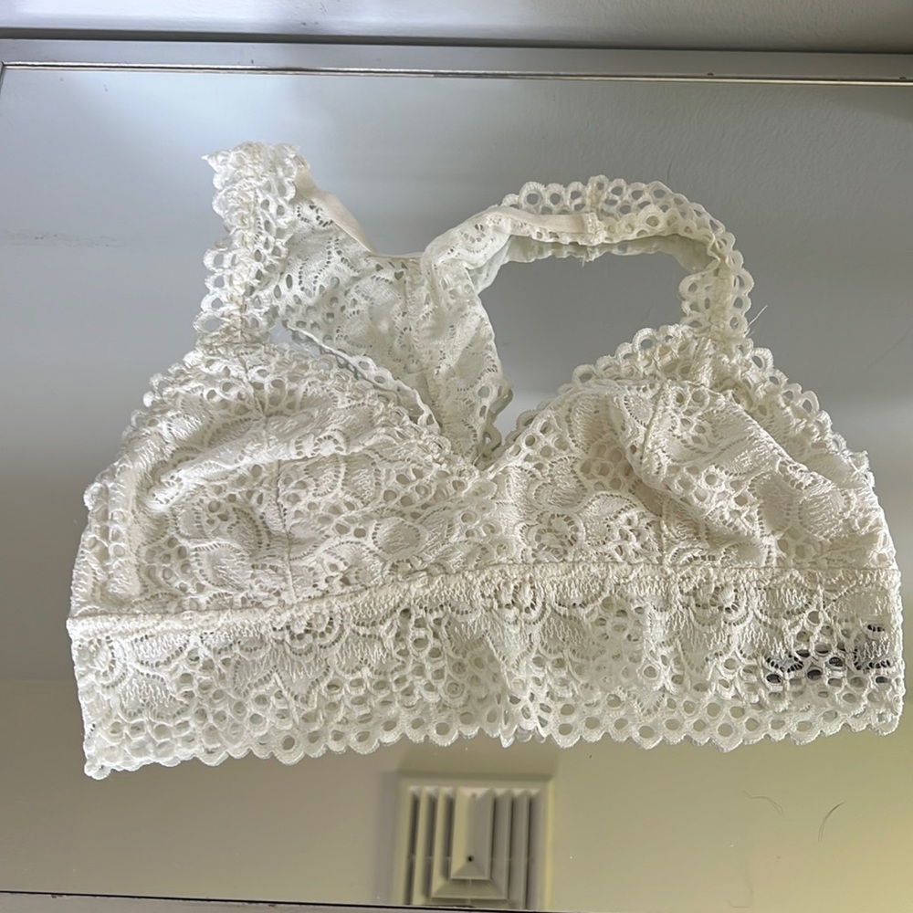 White lace Aerie bralette
